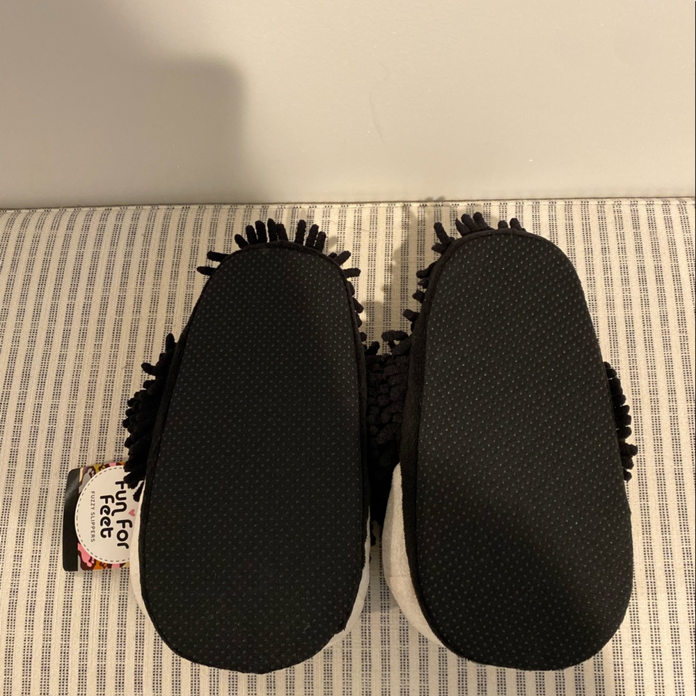 Panda slippers - Picture 4 of 4